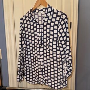 Women’s Splendid Blue and White Square Pattern  shirt.  Lightweight. Size medium